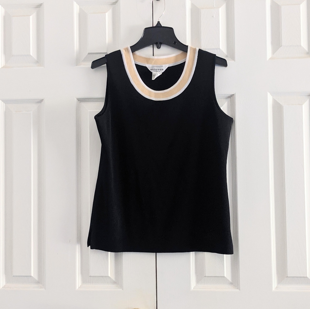 EXCLUSIVELY MISOOK Petite Gold Trim Tank Top
